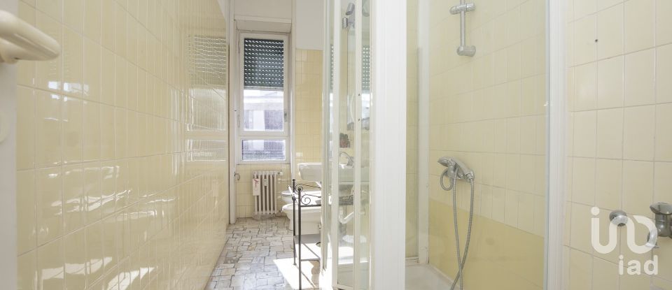 Trilocale di 90 m² a Genova (16167)