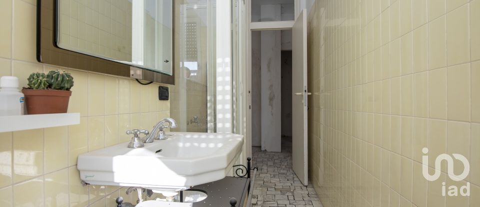 Trilocale di 90 m² a Genova (16167)