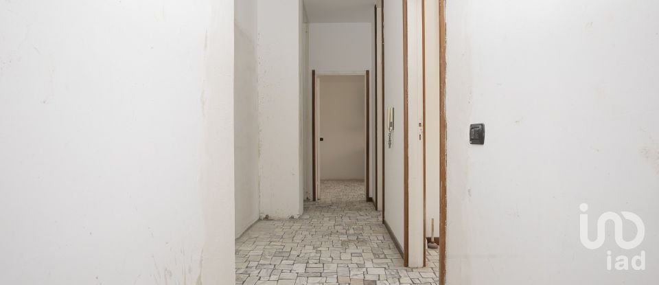 Trilocale di 90 m² a Genova (16167)