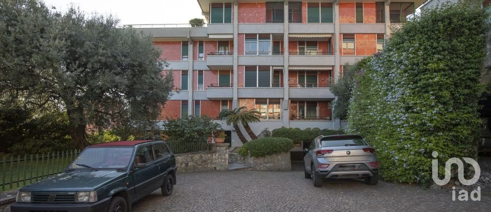Trilocale di 90 m² a Genova (16167)