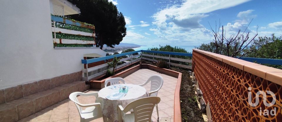 Trilocale di 32 m² a Scalea (87029)