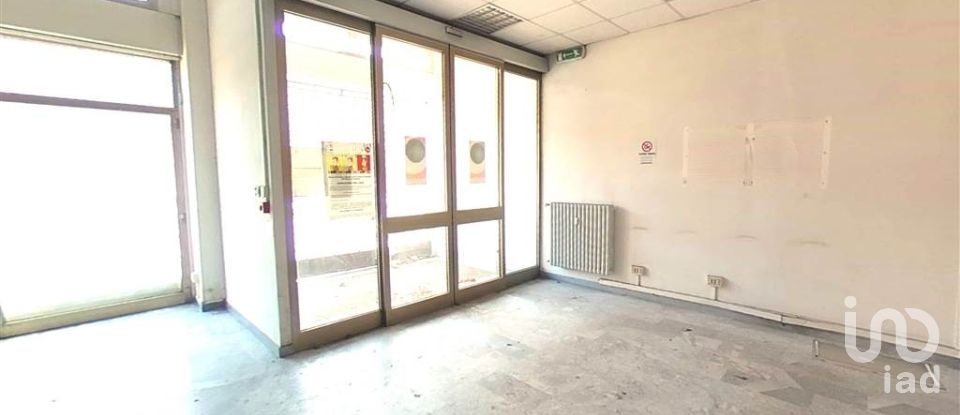 Negozio / locale commerciale di 240 m² in Mantova (46100)