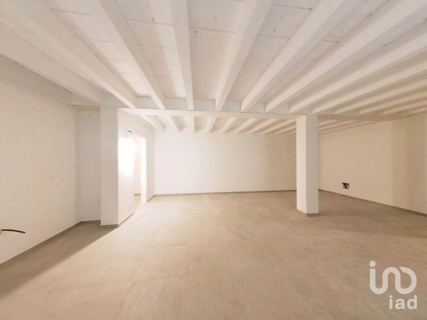 Quadrilocale di 152 m² a Mantova (46100)