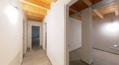 Four-room apartment of 152 m² in Mantova (46100)