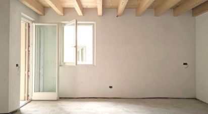 Four-room apartment of 200 m² in Mantova (46100)