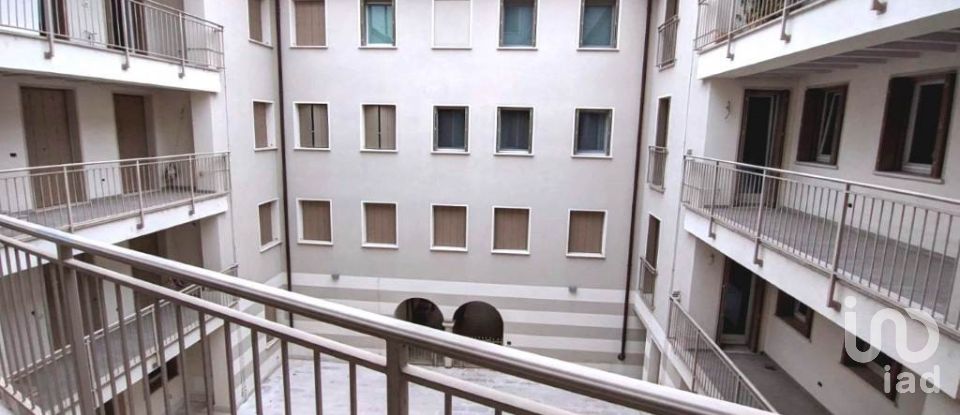 Quadrilocale di 200 m² a Mantova (46100)