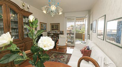 Quadrilocale di 90 m² a Genova (16127)