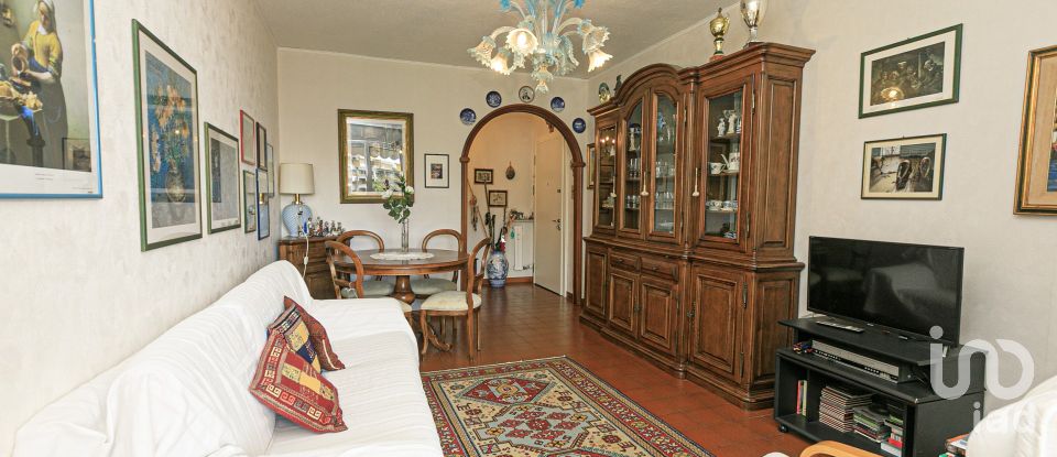 Quadrilocale di 90 m² a Genova (16127)