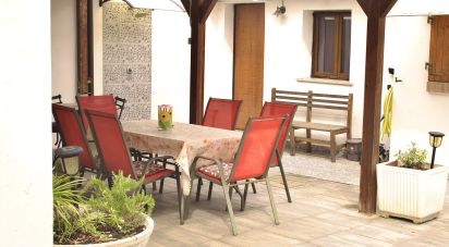 Villa Bifamiliare 3 locali di 83 m² in Comacchio (44029)