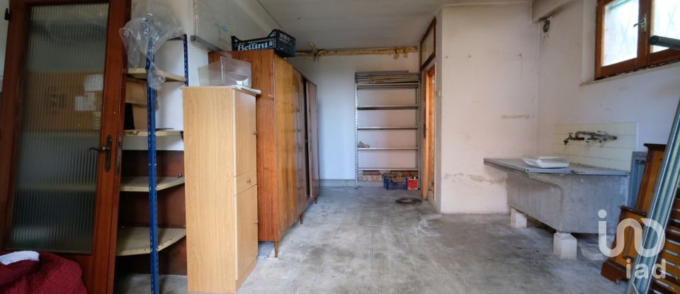 Apartment 5 rooms of 70 m² in Belvedere Ostrense (60030)