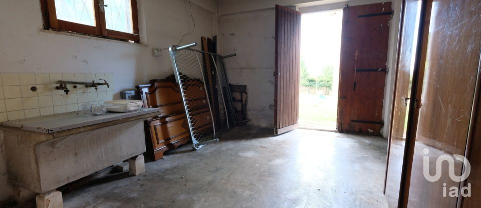 Apartment 5 rooms of 70 m² in Belvedere Ostrense (60030)