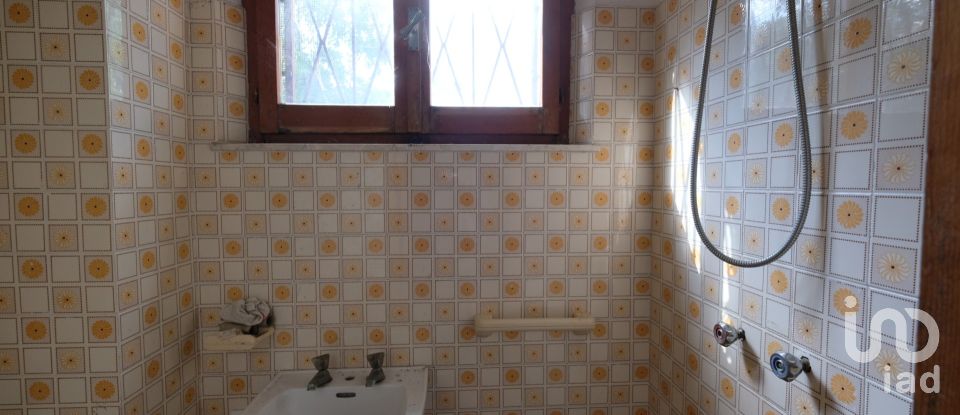 Apartment 5 rooms of 70 m² in Belvedere Ostrense (60030)