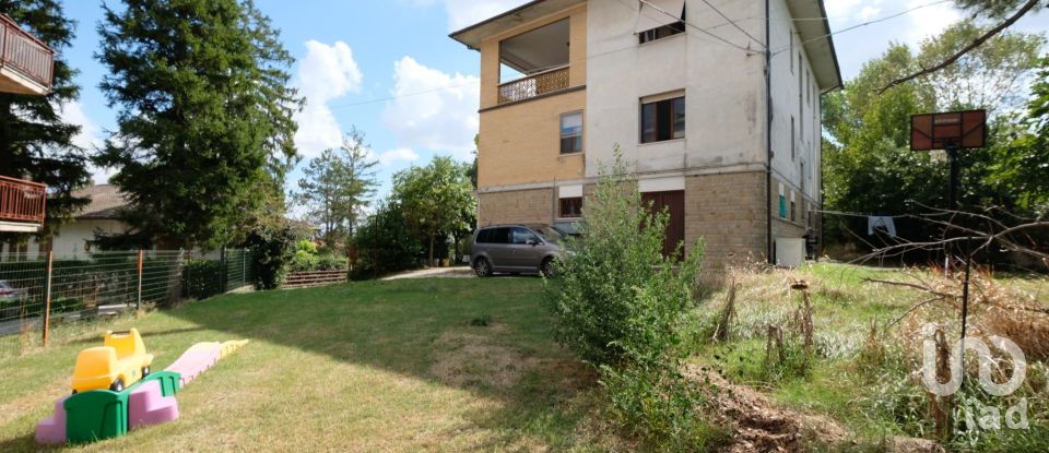 Apartment 5 rooms of 70 m² in Belvedere Ostrense (60030)