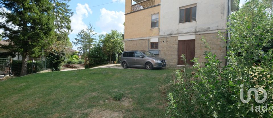 Apartment 5 rooms of 70 m² in Belvedere Ostrense (60030)