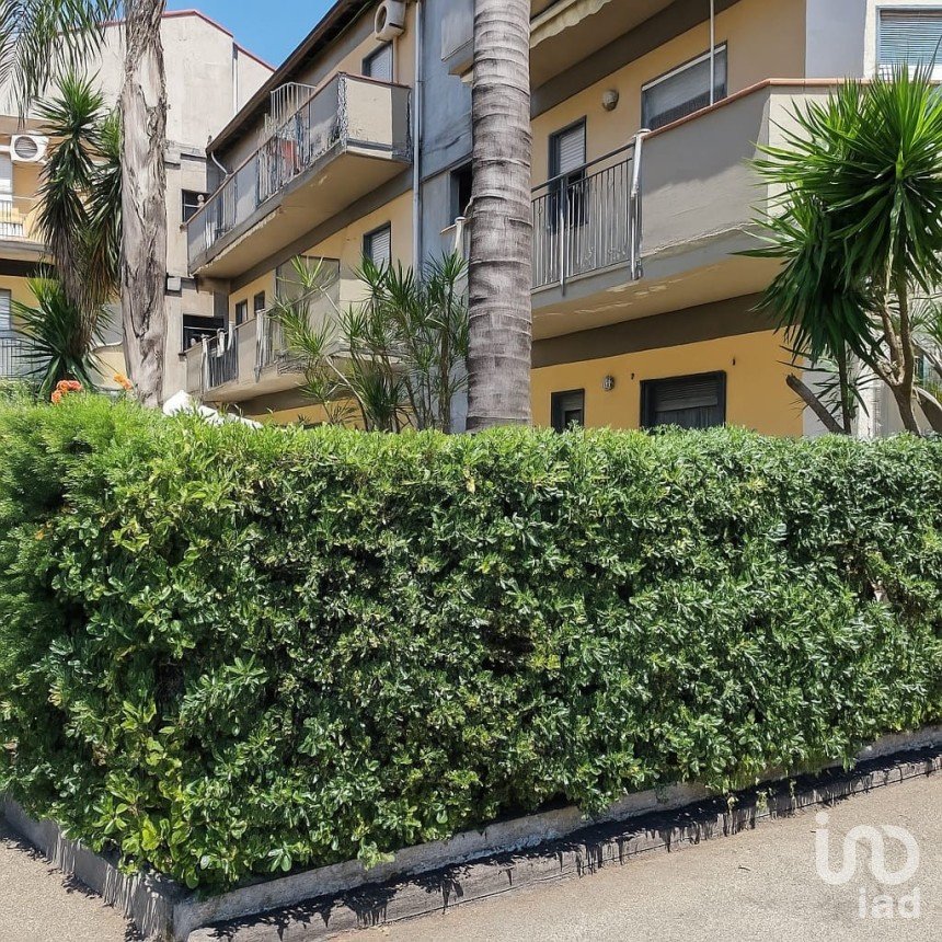 Trilocale di 67 m² a Mascali (95016)