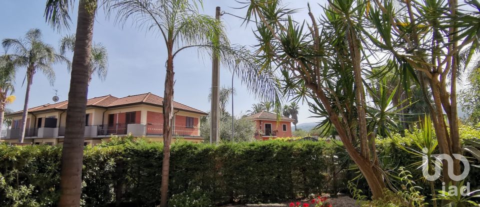 Trilocale di 67 m² a Mascali (95016)