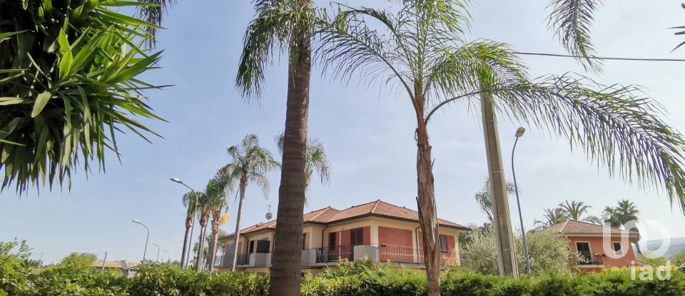 Trilocale di 67 m² a Mascali (95016)