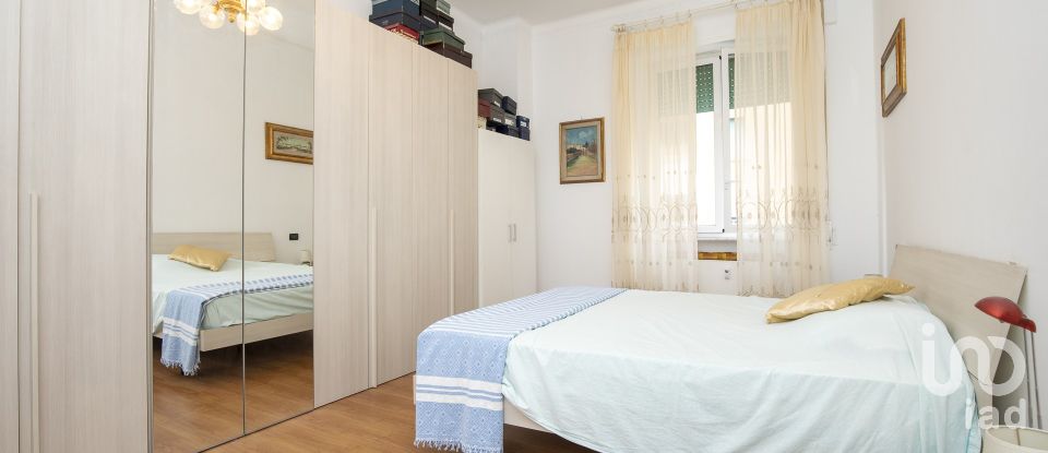 Apartment 6 rooms of 100 m² in Genova (16145)
