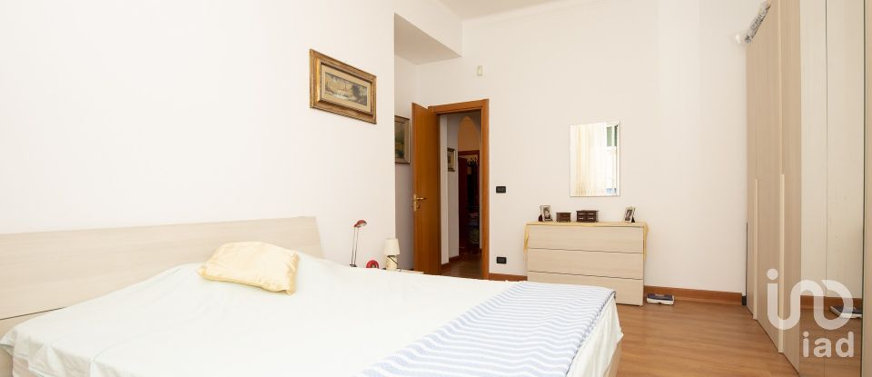 Apartment 6 rooms of 100 m² in Genova (16145)