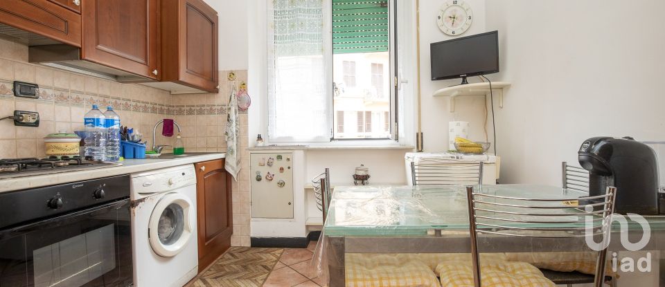 Apartment 6 rooms of 100 m² in Genova (16145)