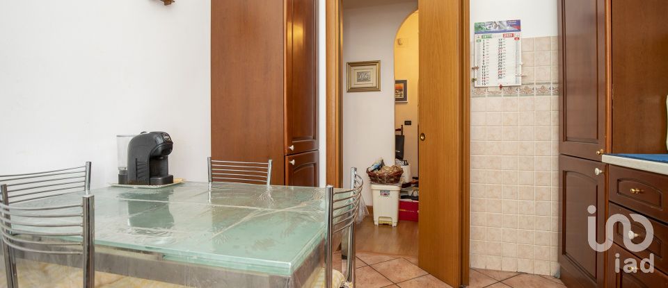 Apartment 6 rooms of 100 m² in Genova (16145)