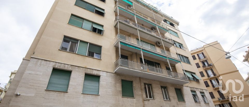 Apartment 6 rooms of 100 m² in Genova (16145)