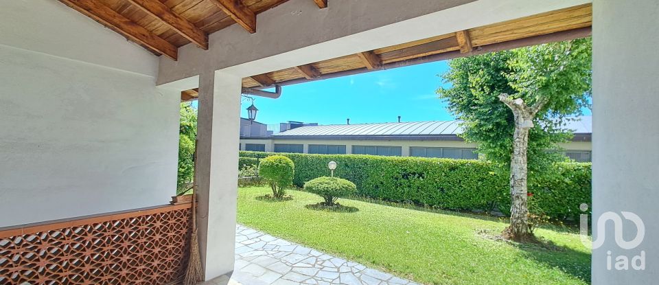 House 13 rooms of 308 m² in San Salvatore Monferrato (15046)