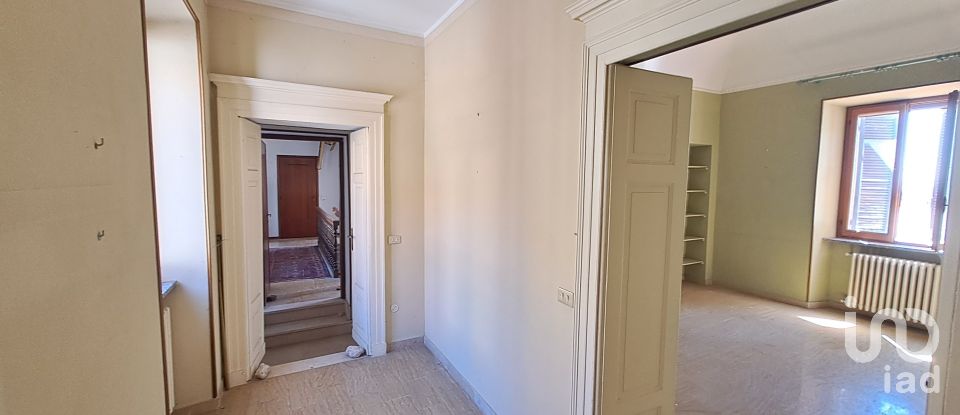 House 13 rooms of 308 m² in San Salvatore Monferrato (15046)