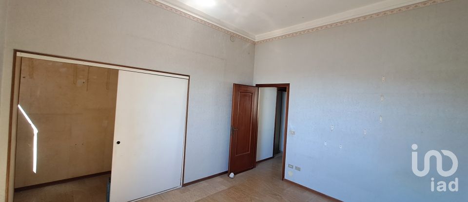 House 13 rooms of 308 m² in San Salvatore Monferrato (15046)