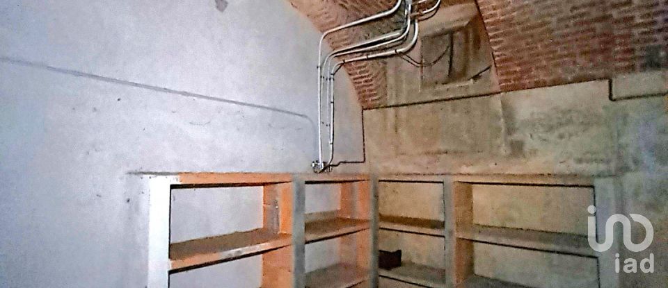 House 13 rooms of 308 m² in San Salvatore Monferrato (15046)