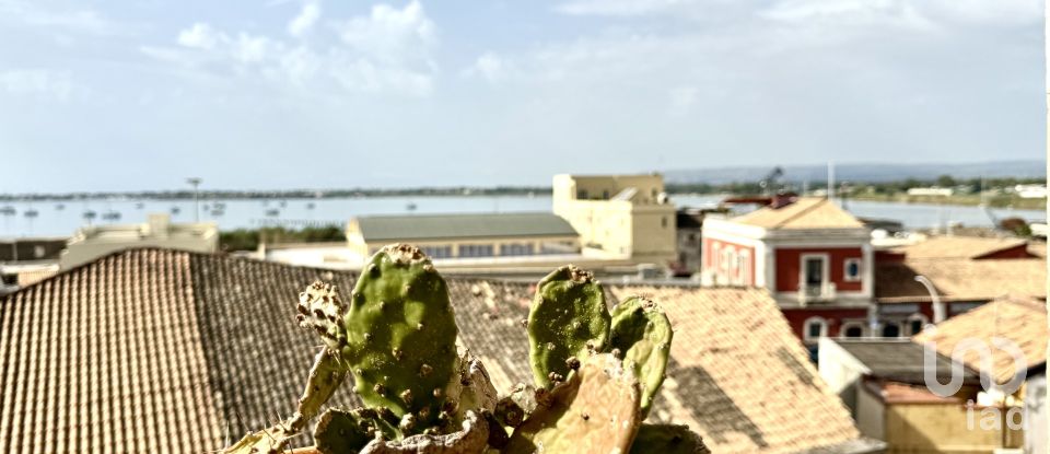 Three-room apartment of 120 m² in Siracusa (96100)