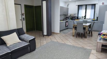 House boat 6 rooms of 195 m² in Torri di Quartesolo (36040)