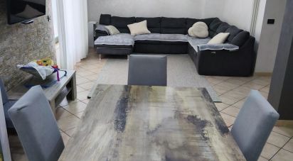 Villa Bifamiliare 6 locali di 195 m² a Torri di Quartesolo (36040)