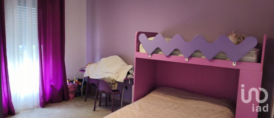 House boat 6 rooms of 195 m² in Torri di Quartesolo (36040)