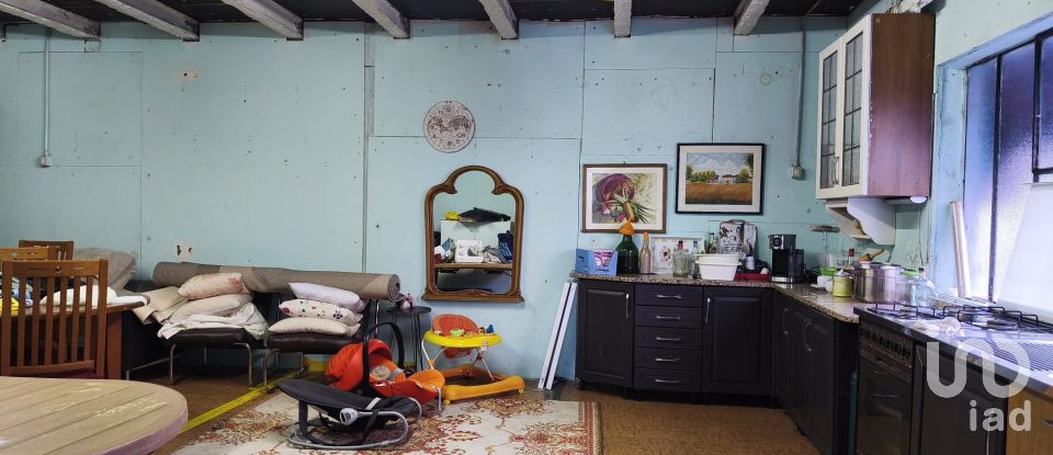 House boat 6 rooms of 195 m² in Torri di Quartesolo (36040)