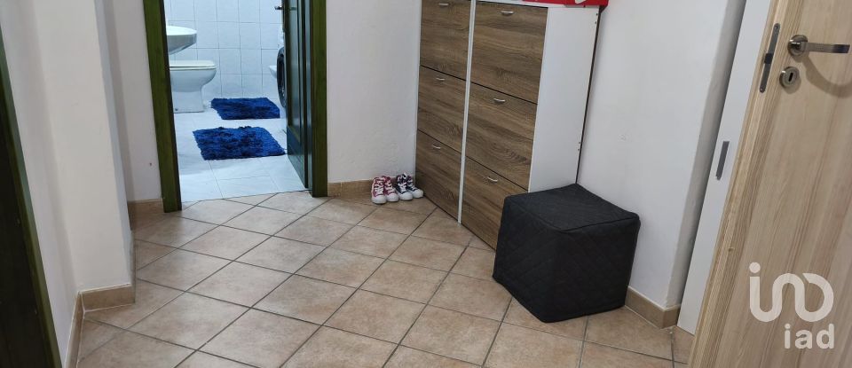 House boat 6 rooms of 195 m² in Torri di Quartesolo (36040)