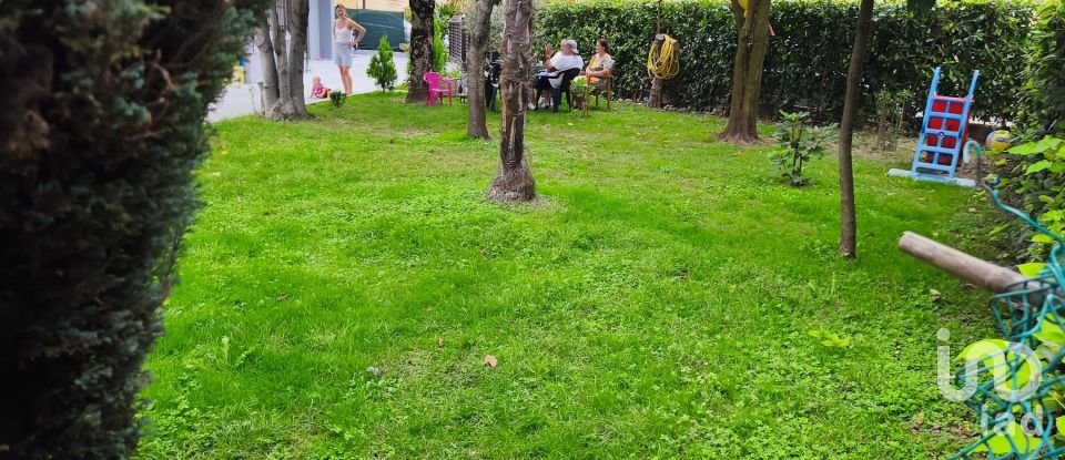 House boat 6 rooms of 195 m² in Torri di Quartesolo (36040)