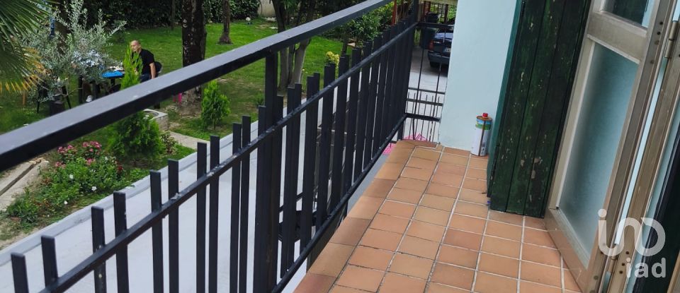 House boat 6 rooms of 195 m² in Torri di Quartesolo (36040)