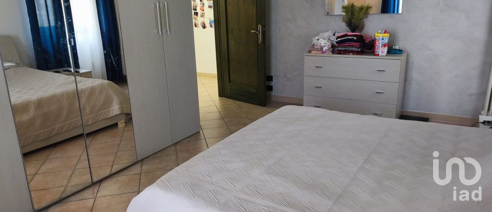 House boat 6 rooms of 195 m² in Torri di Quartesolo (36040)