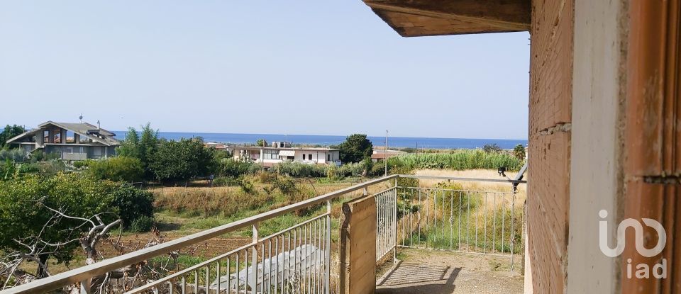 House 9 rooms of 230 m² in Amantea (87032)