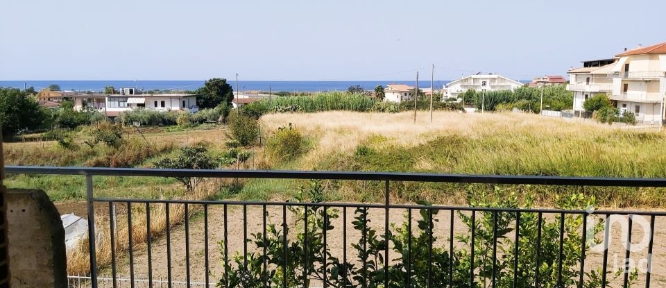 House 9 rooms of 230 m² in Amantea (87032)