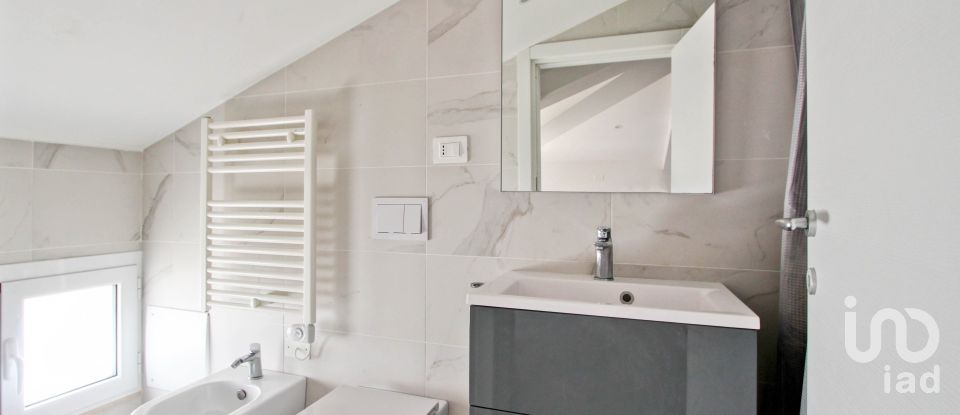 Trilocale di 127 m² a Assisi (06081)