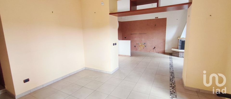 Farm 12 rooms of 250 m² in Monte di Procida (80070)