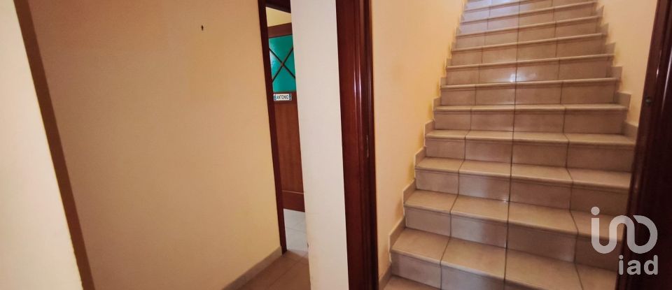 Farm 12 rooms of 250 m² in Monte di Procida (80070)