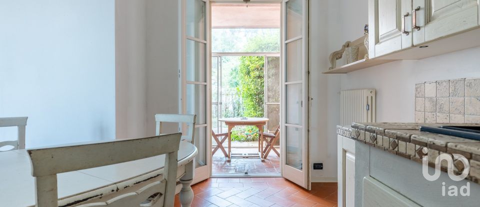 Appartamento 5 locali di 95 m² a Calcinaia (56012)