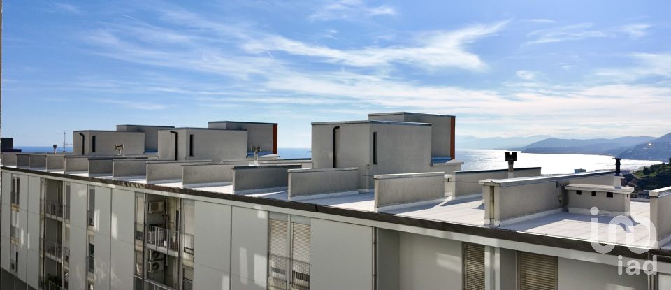 Apartment 7 rooms of 125 m² in Genova (16157)