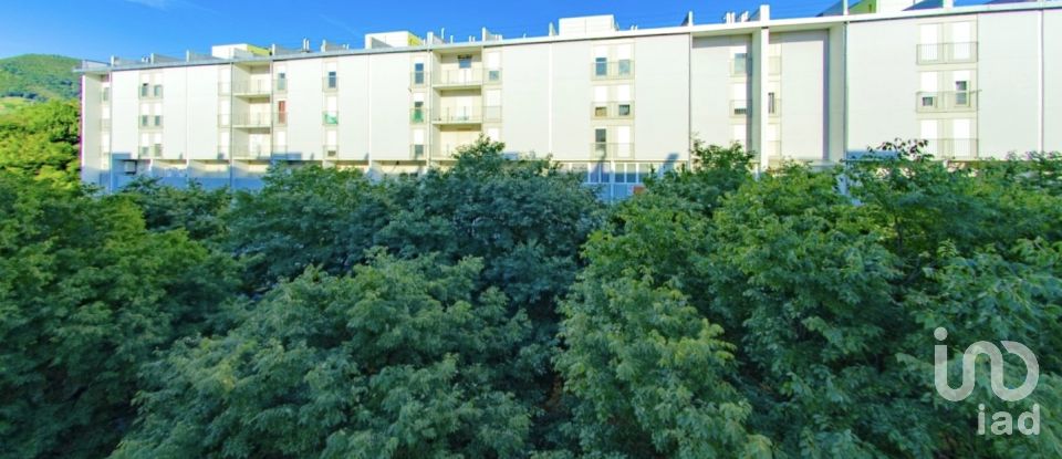 Apartment 7 rooms of 125 m² in Genova (16157)