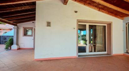 Shop / premises commercial of 75 m² in Arzachena (07021)