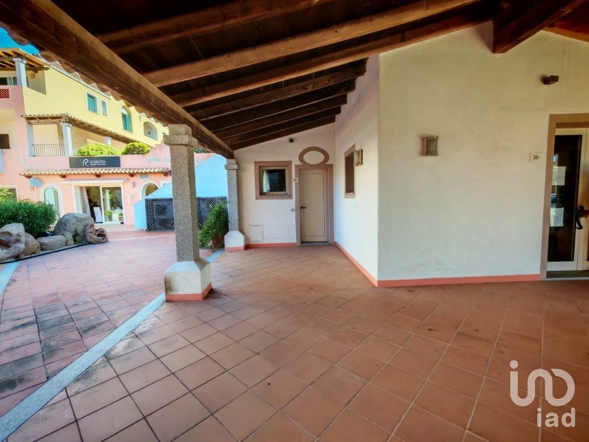 Negozio / locale commerciale di 75 m² in Arzachena (07021)