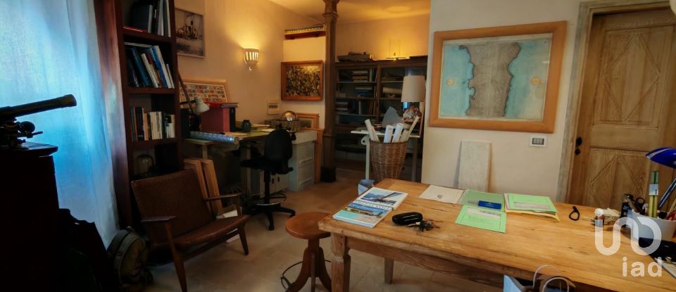 Negozio / locale commerciale di 75 m² in Arzachena (07021)